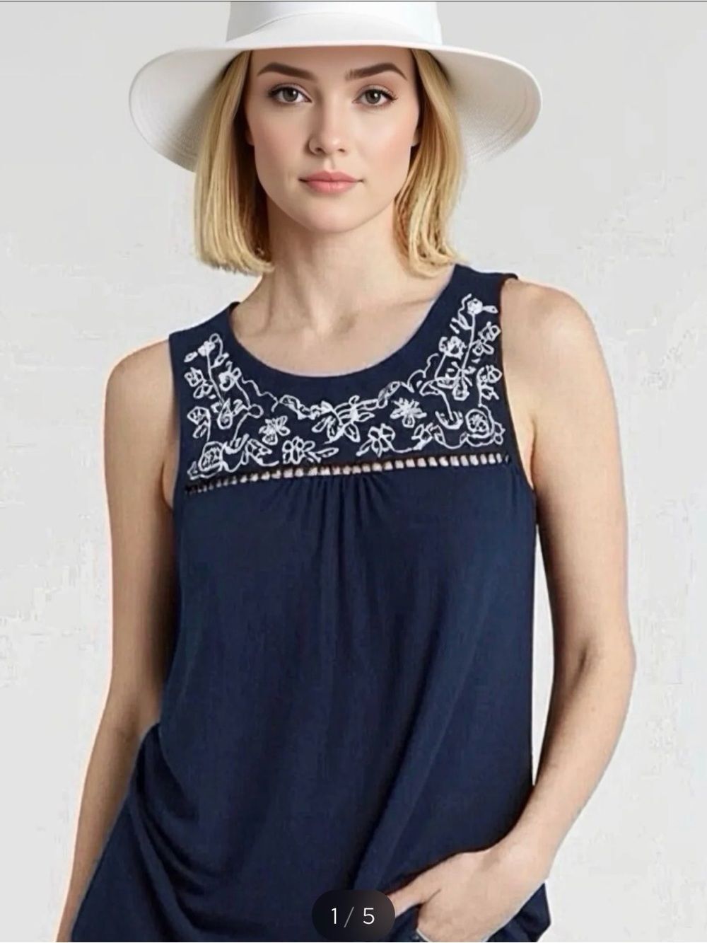 NWT Market & Spruce Embroidered Linen Blend Tank Top size Small Navy Blue White